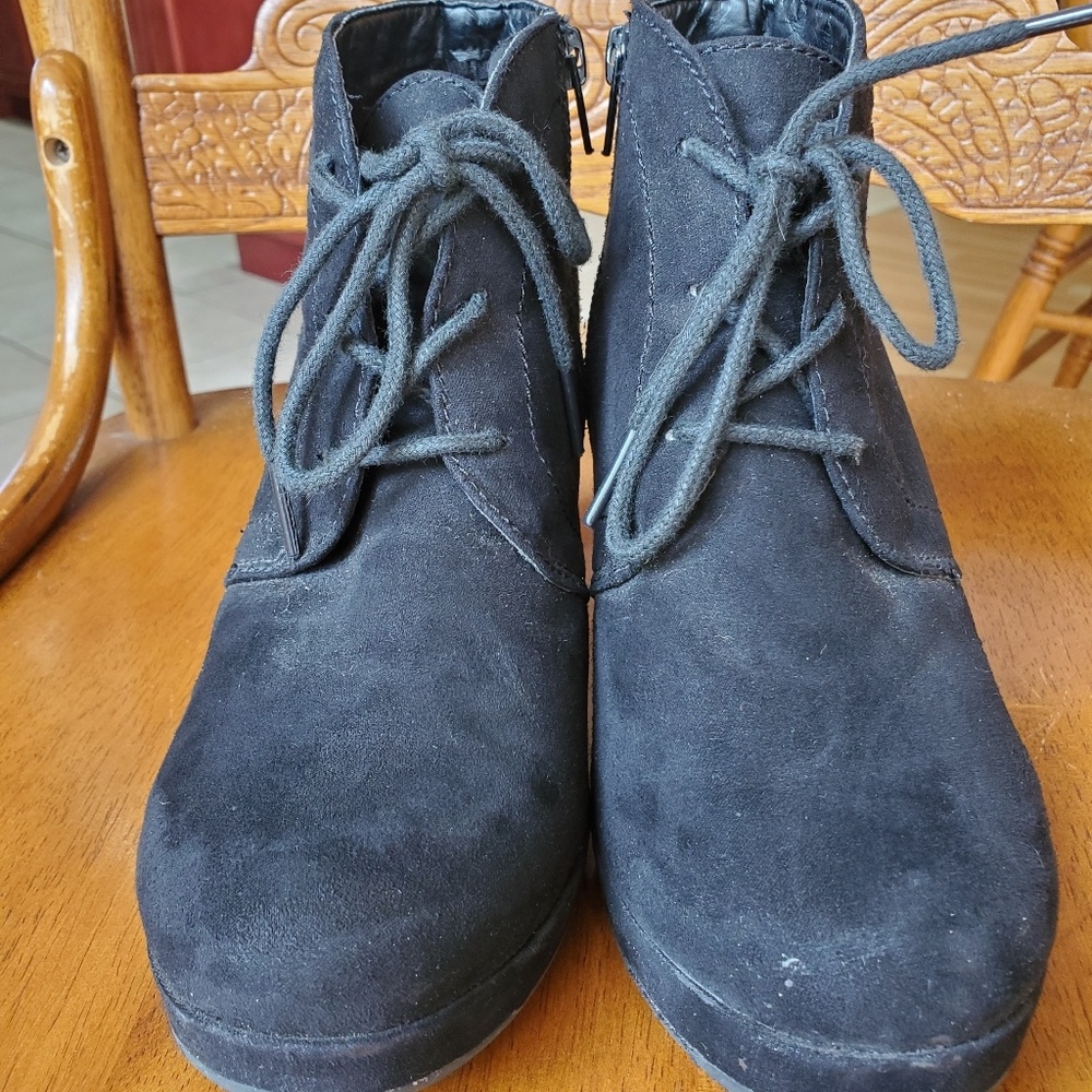 Mossimo Black Ankle Boots - Picture 6 of 6